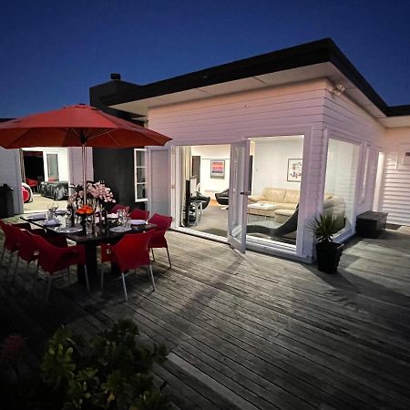 Ocean Front East End Beach House New Plymouth Exteriör bild