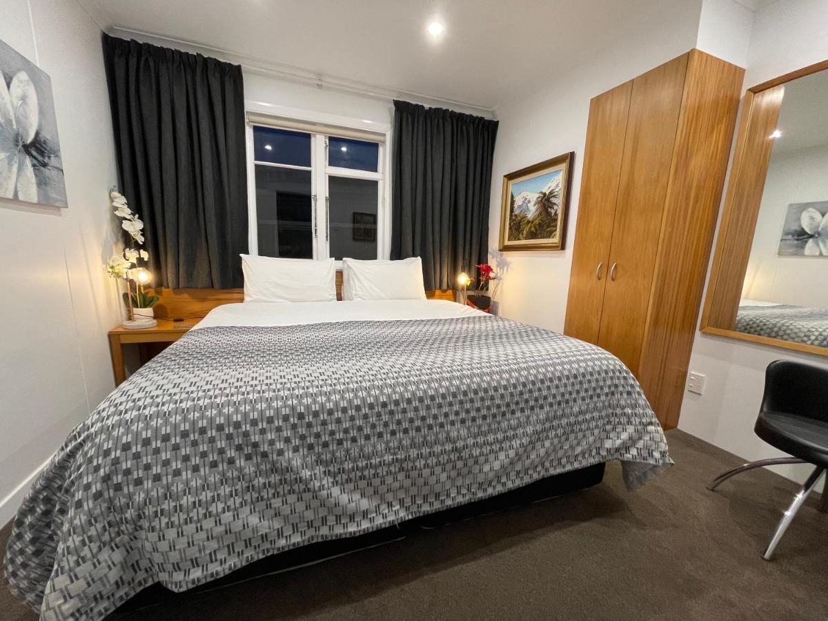 Ocean Front East End Beach House New Plymouth Exteriör bild
