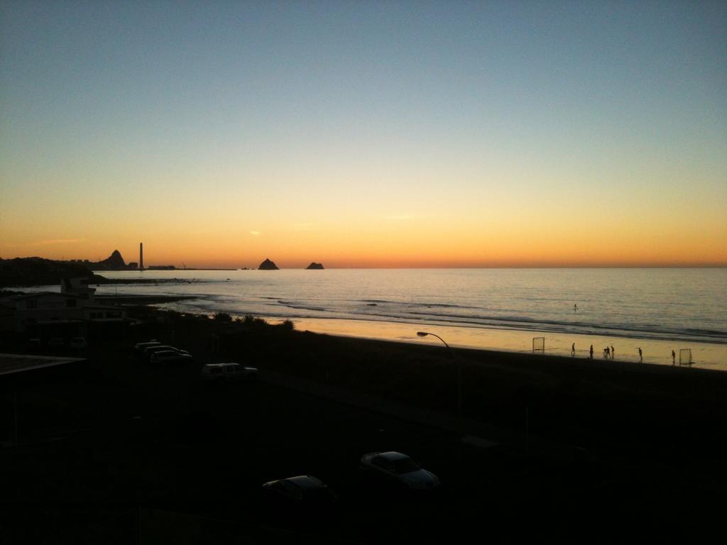 Ocean Front East End Beach House New Plymouth Exteriör bild