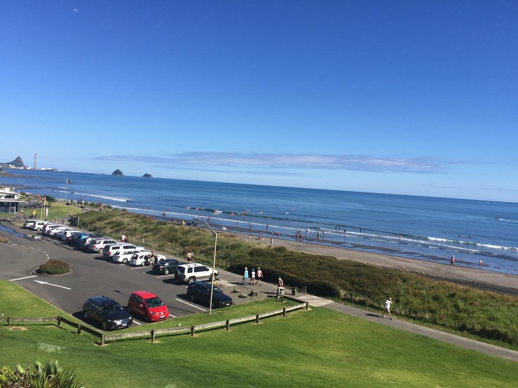 Ocean Front East End Beach House New Plymouth Exteriör bild