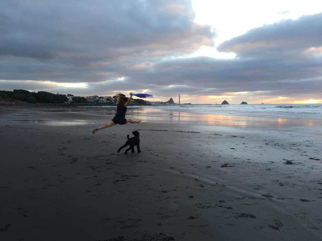 Ocean Front East End Beach House New Plymouth Exteriör bild