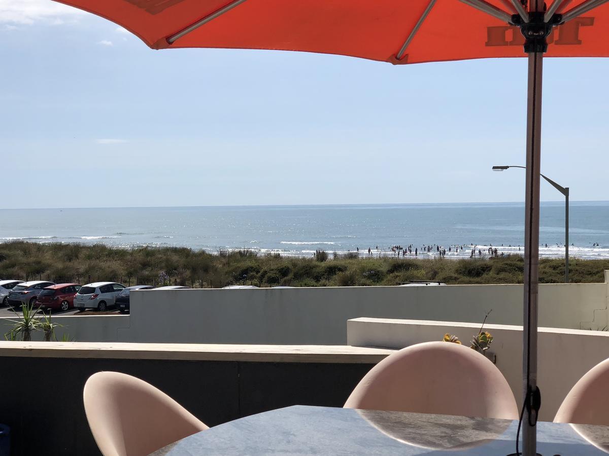 Ocean Front East End Beach House New Plymouth Exteriör bild